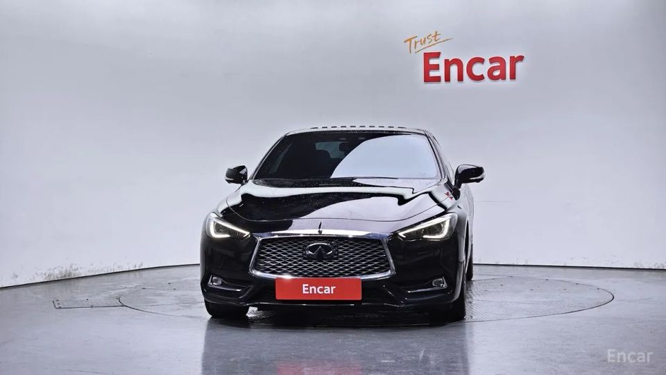 Infiniti Q60