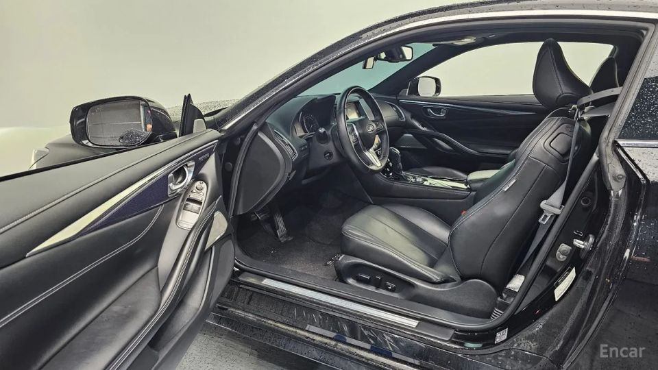 Infiniti Q60