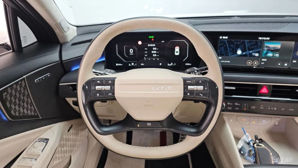 Kia K8