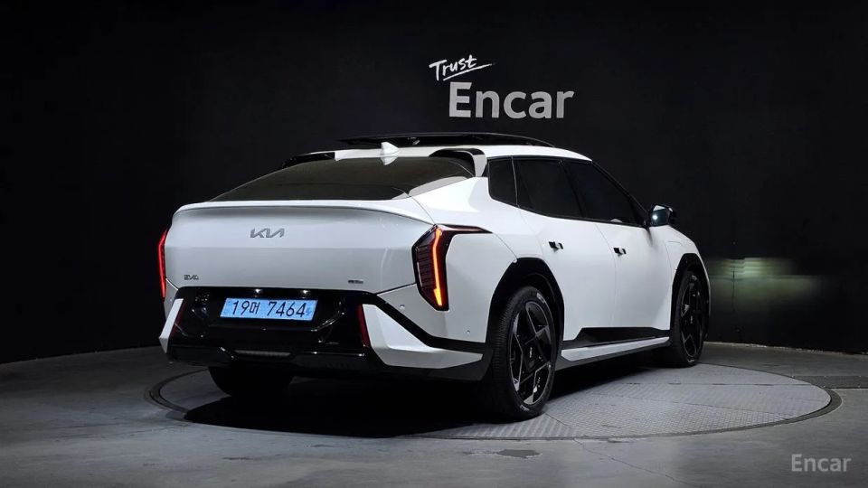 Kia EV4