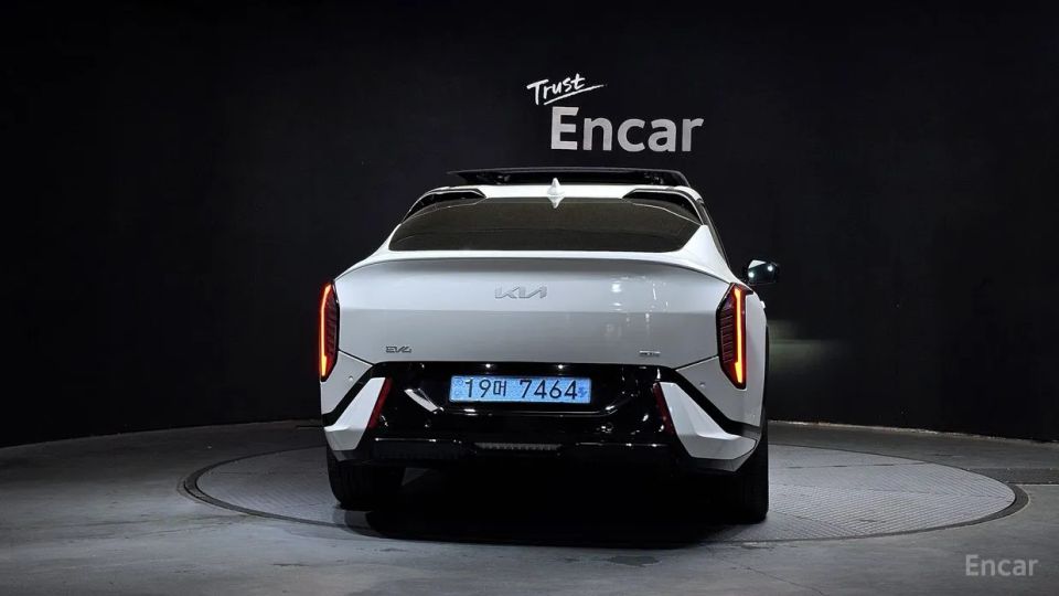 Kia EV4