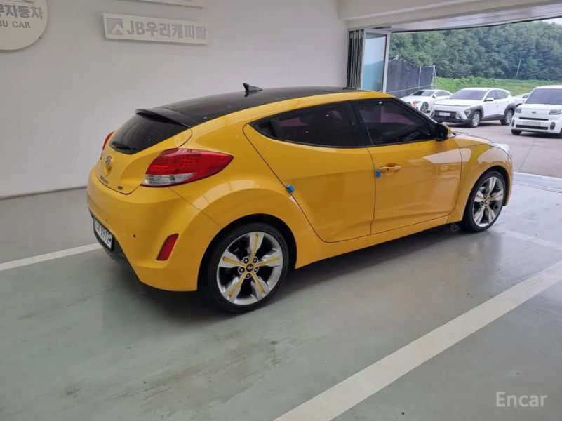 Hyundai Veloster