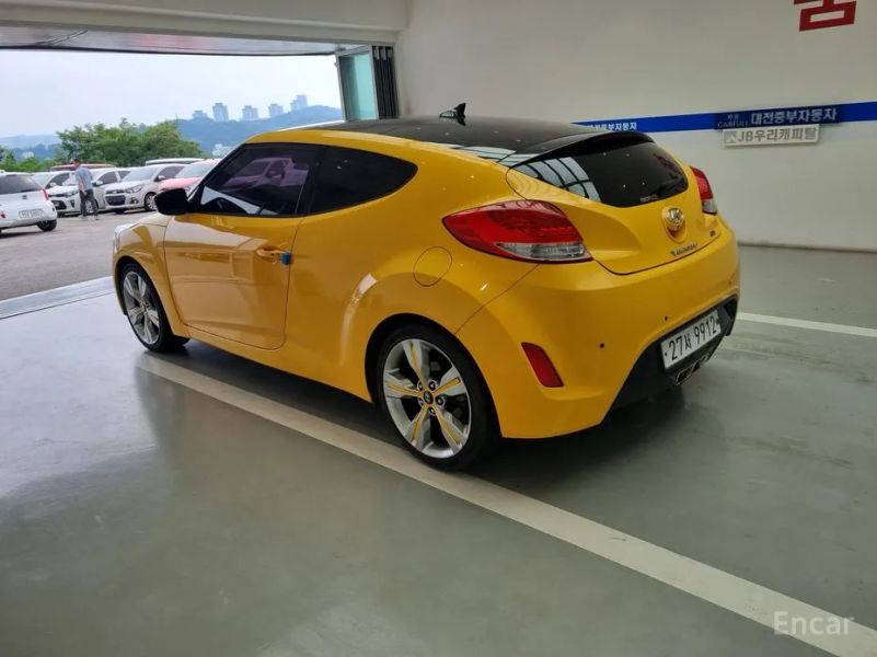 Hyundai Veloster