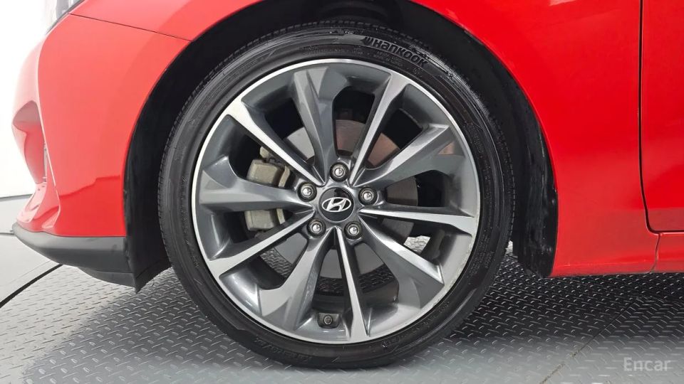 Hyundai Veloster