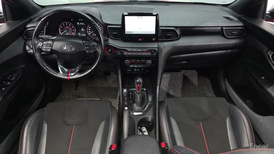 Hyundai Veloster