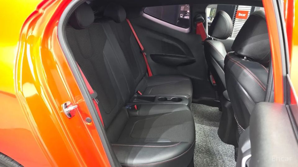 Hyundai Veloster