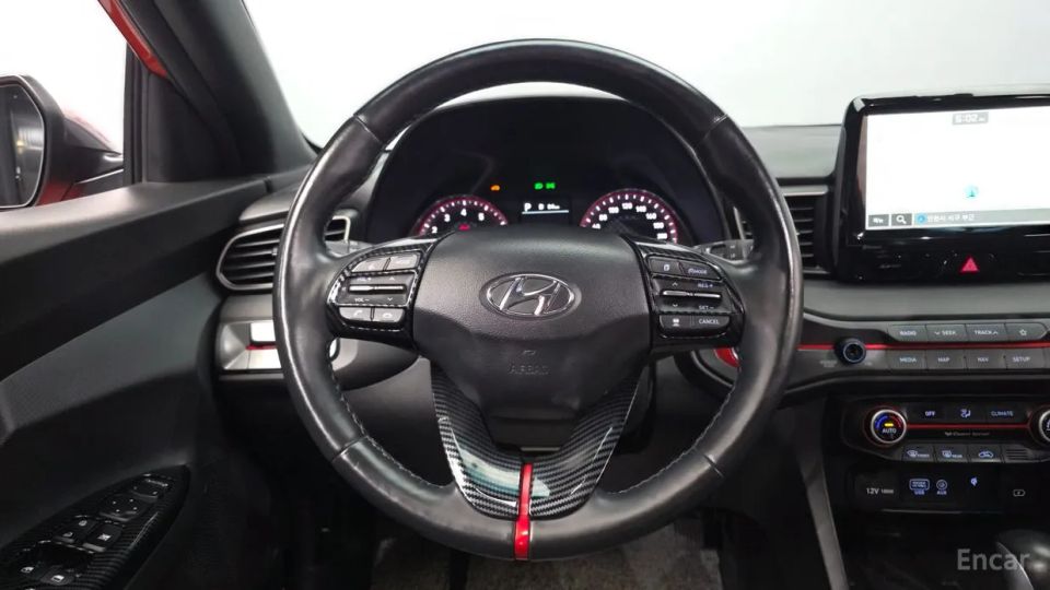 Hyundai Veloster