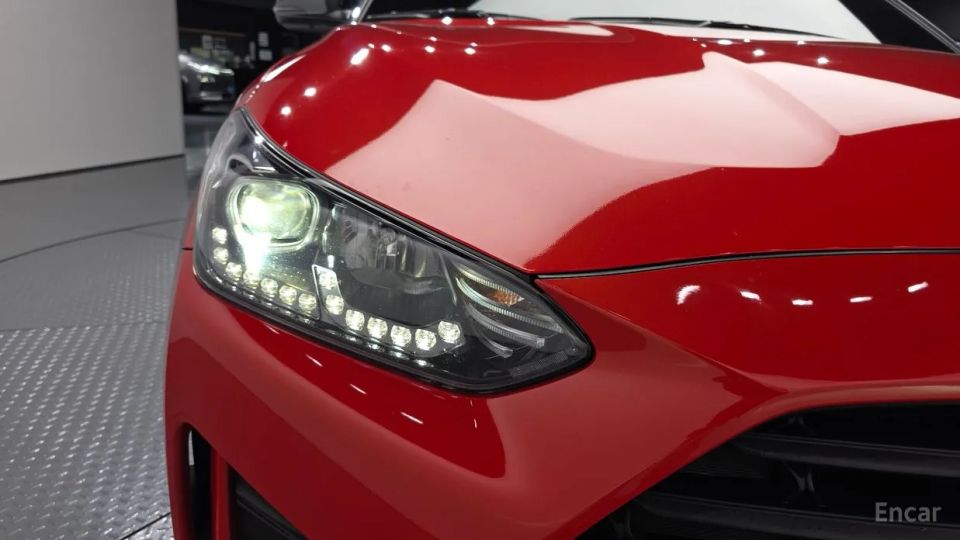 Hyundai Veloster