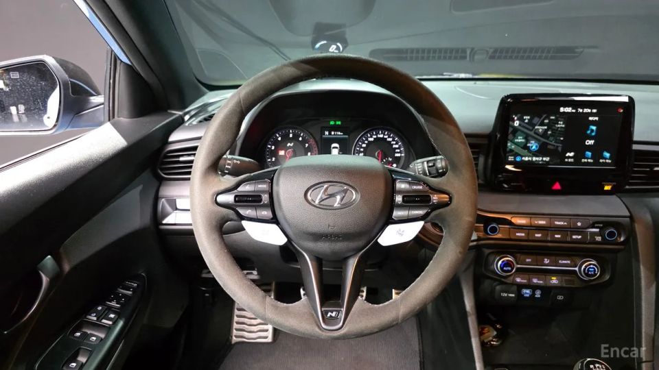 Hyundai Veloster