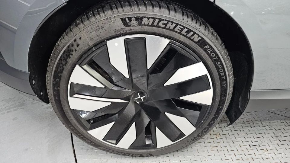 Polestar Polestar 4