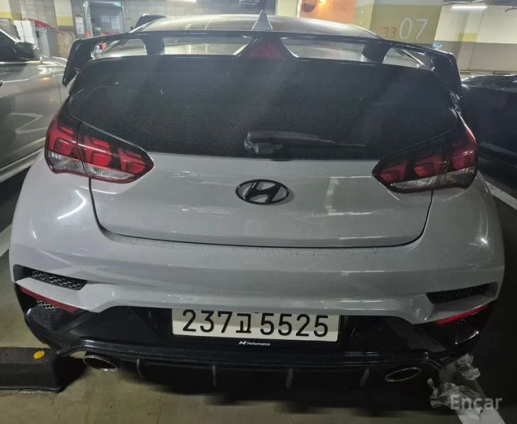 Hyundai Veloster