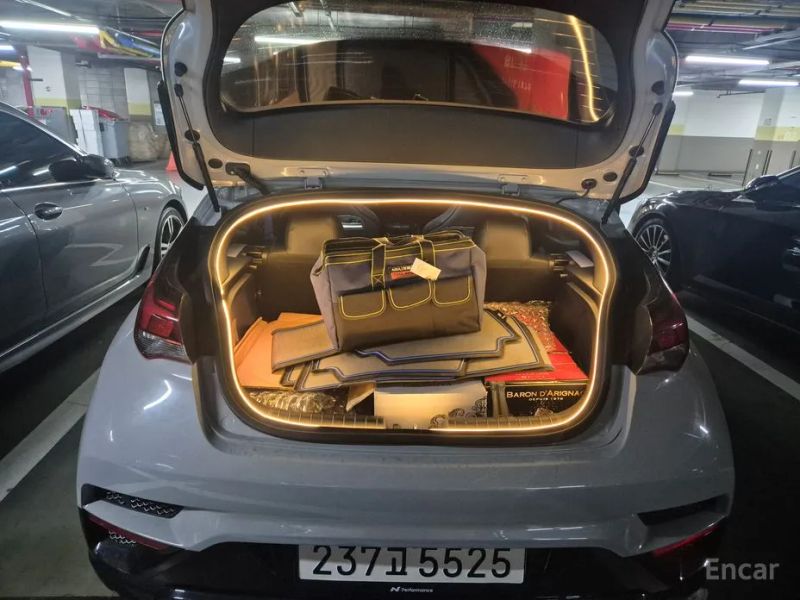 Hyundai Veloster