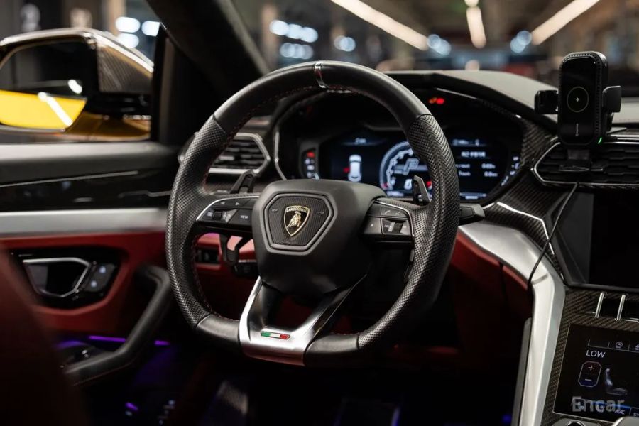 Lamborghini urus