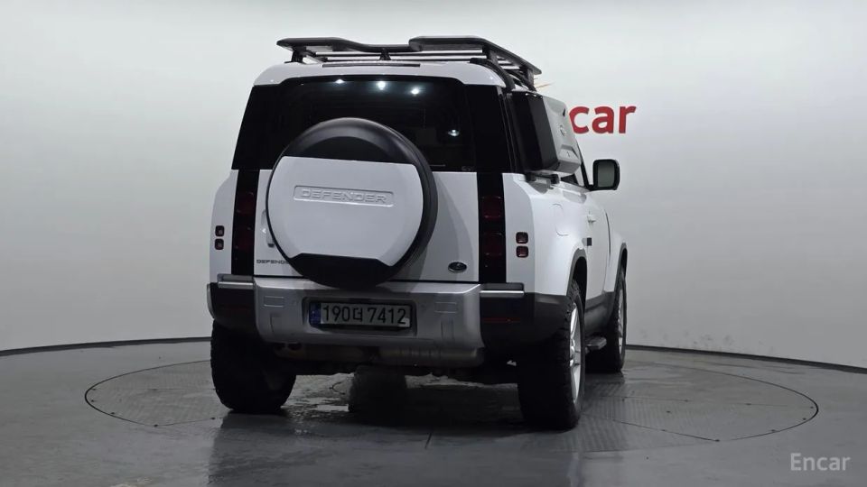 Land Rover Defender