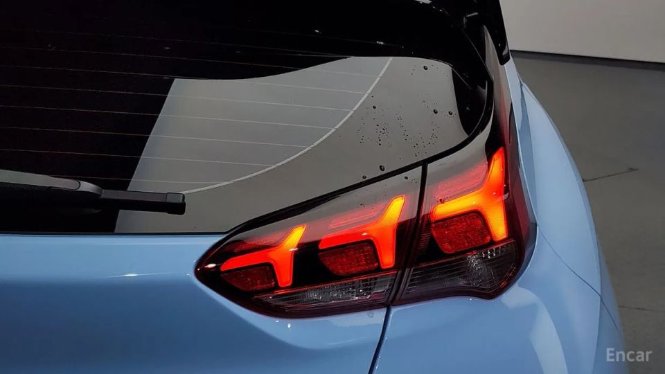Hyundai Veloster