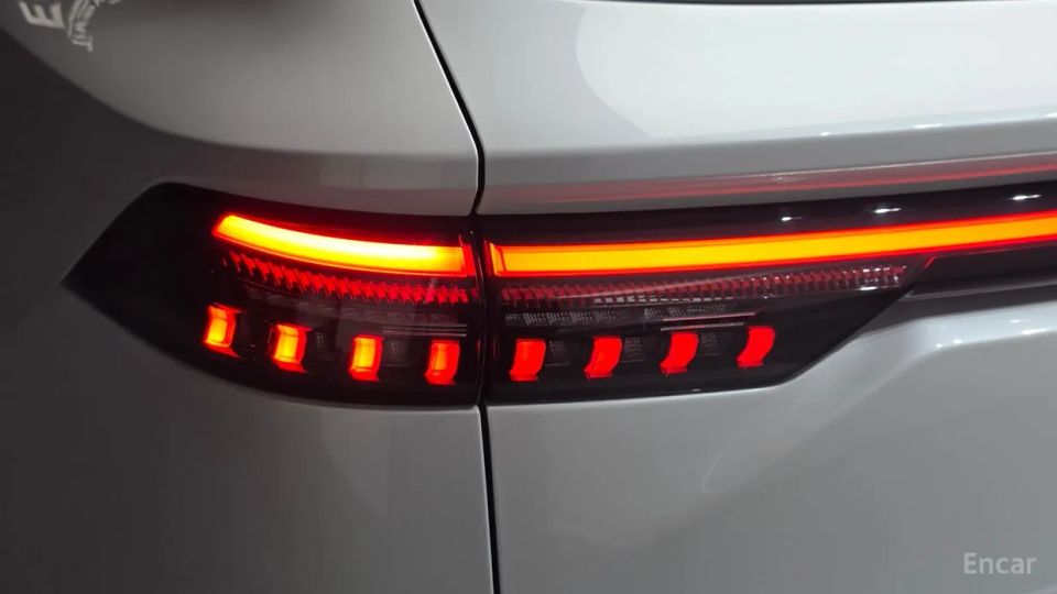Renault-KoreaSamsung Grand Koleos
