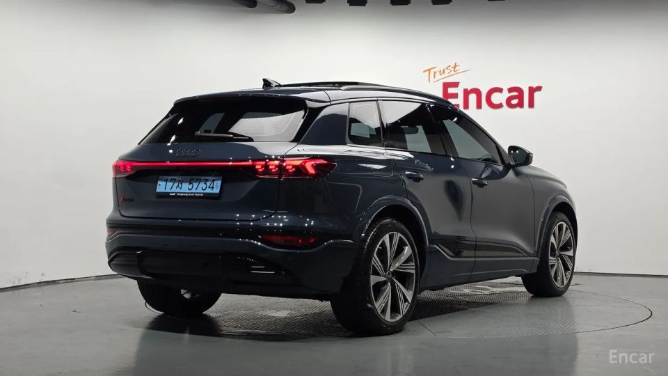 Audi SQ6 e-tron