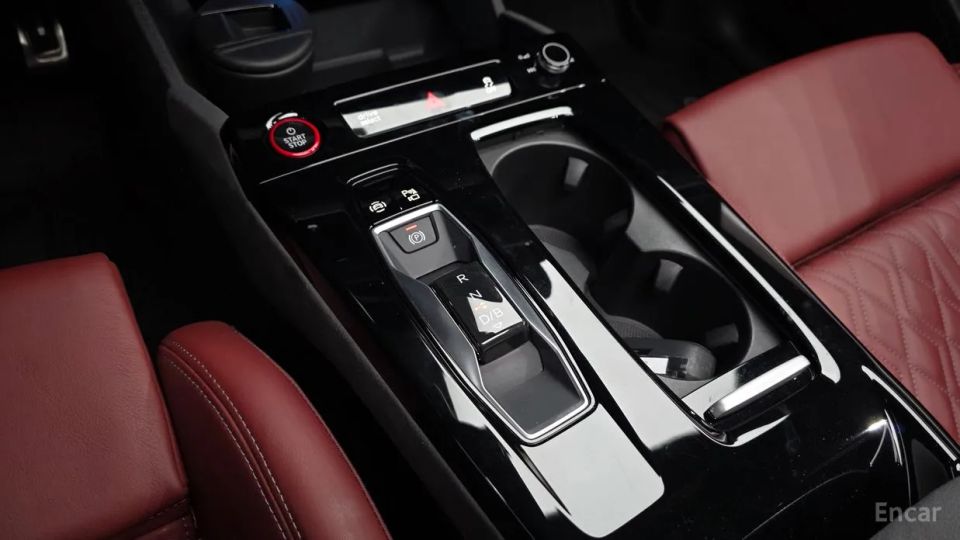 Audi SQ6 e-tron