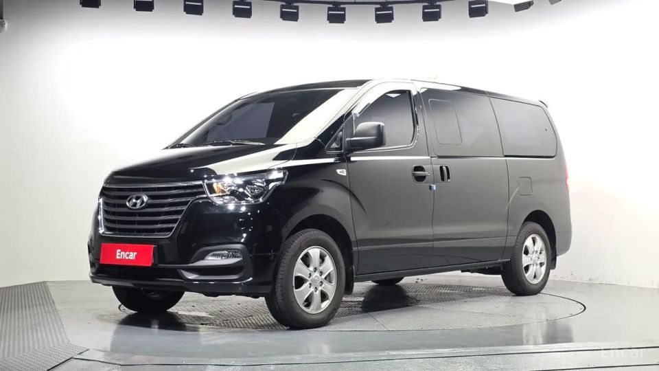 Hyundai Starex