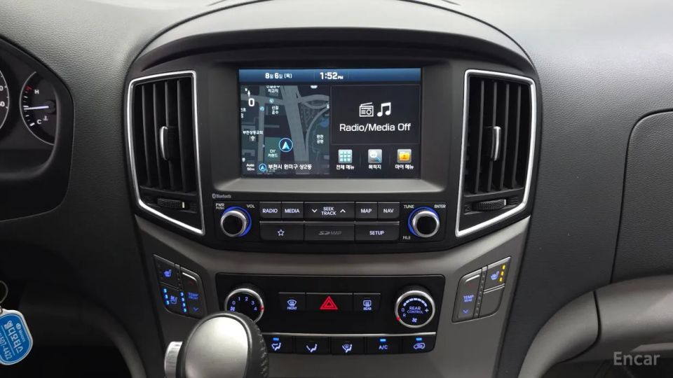 Hyundai Starex