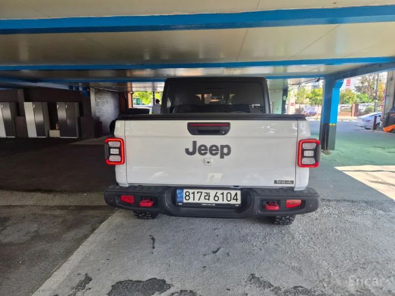 Jeep gladiator