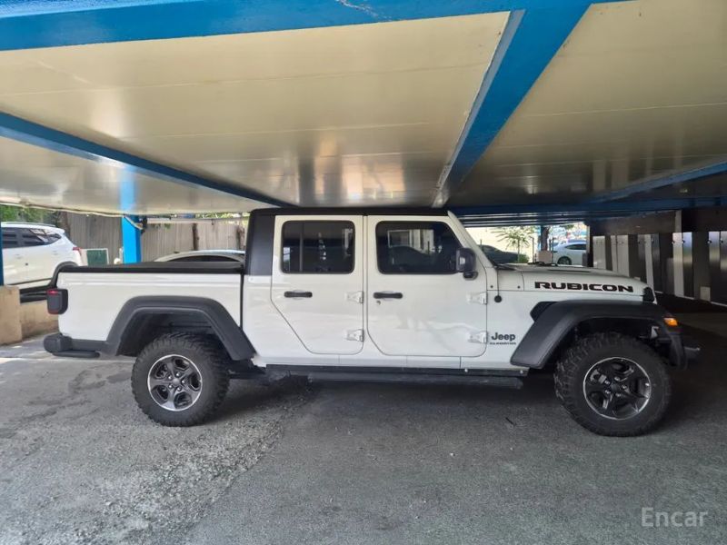 Jeep gladiator