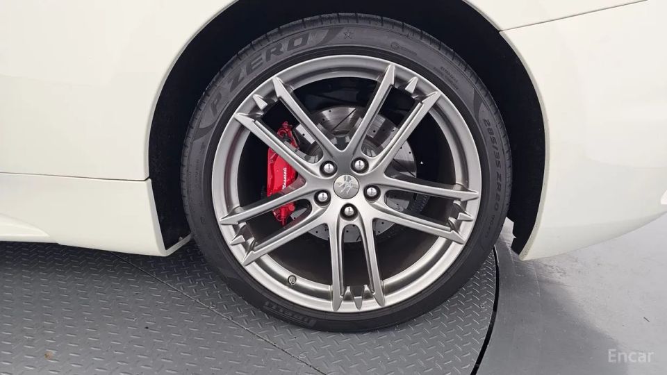 Maserati granturismo