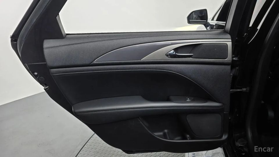 Lincoln MKZ