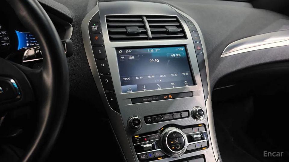 Lincoln MKZ