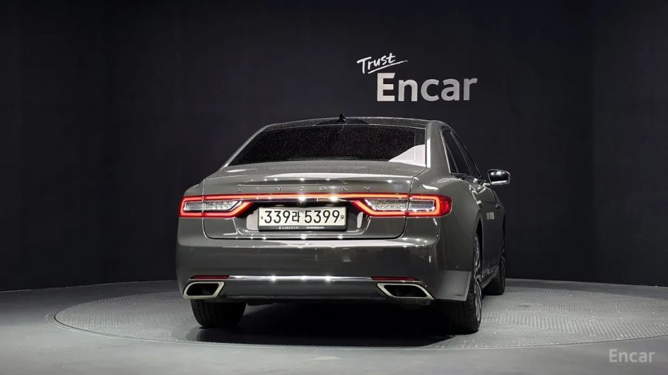 Lincoln Continental