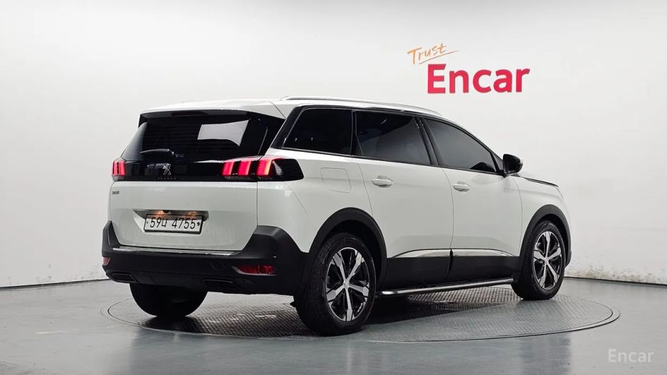 Peugeot 5008