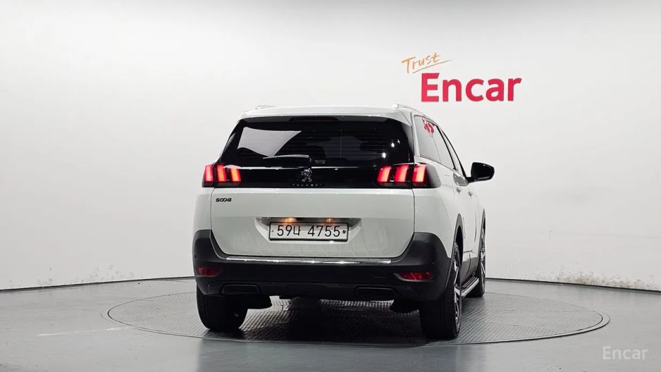 Peugeot 5008