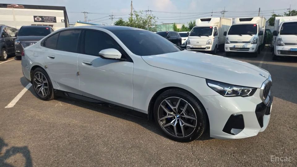 BMW 5-series