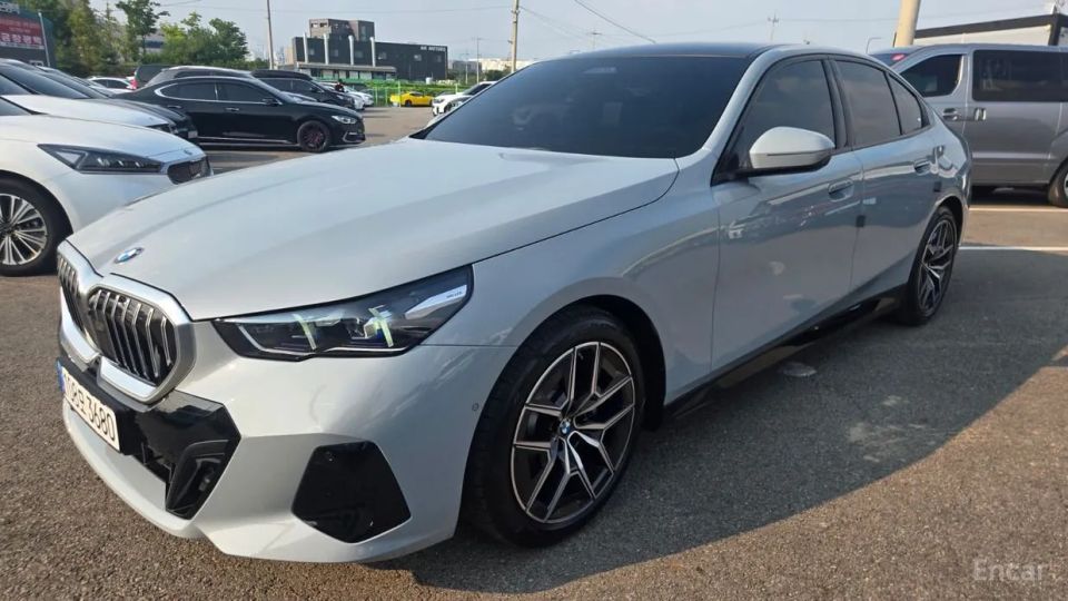 BMW 5-series