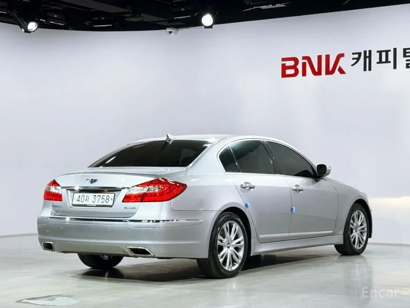 Hyundai Genesis