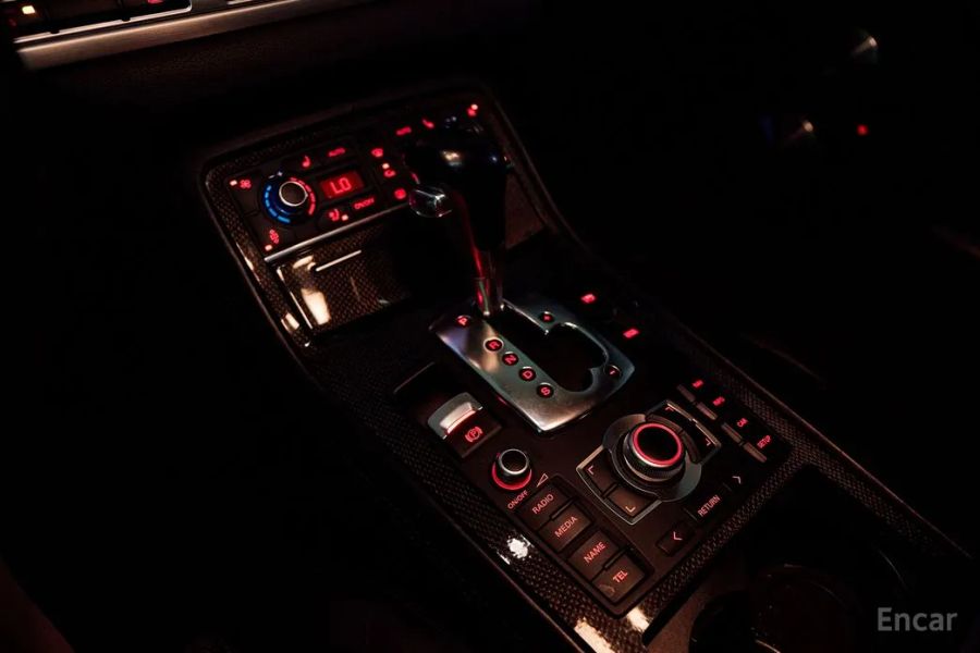 Audi S8