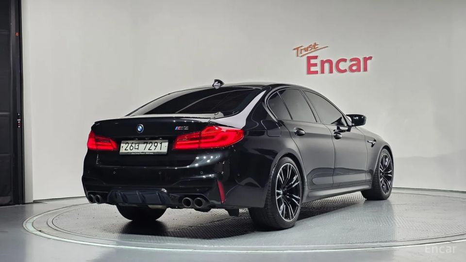 BMW M5