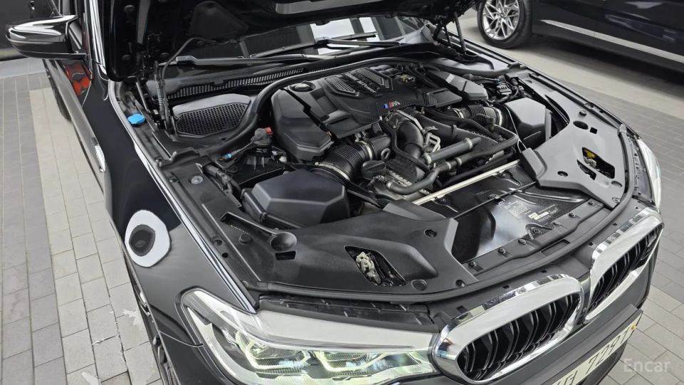 BMW M5