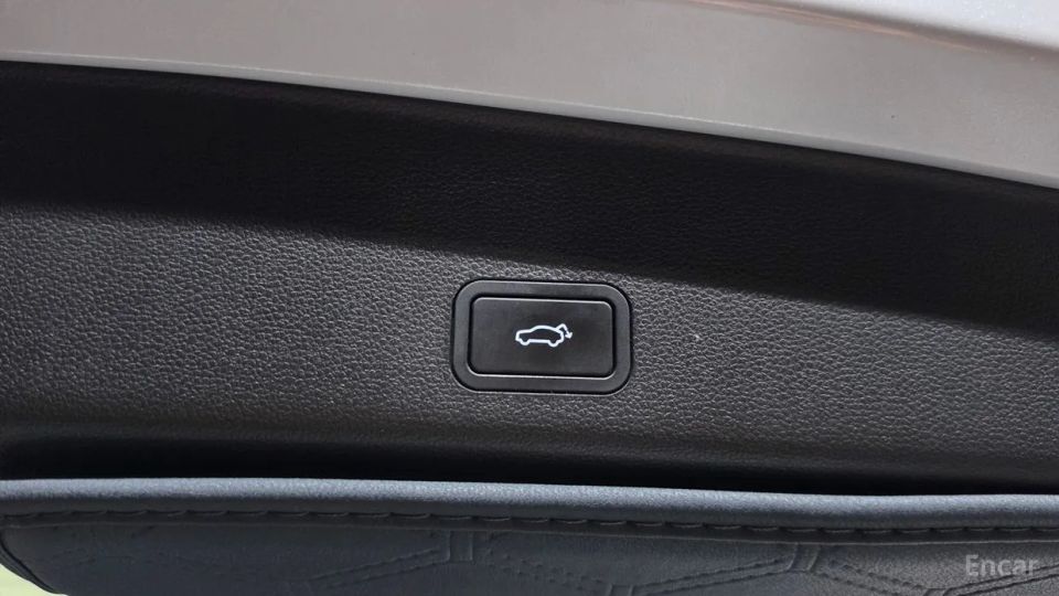 Renault-KoreaSamsung Grand Koleos
