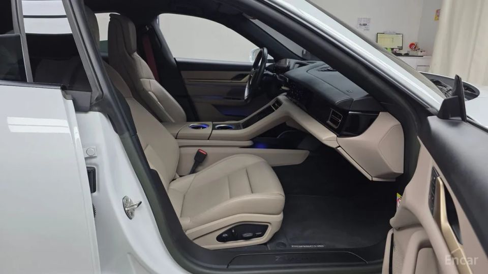 Porsche Taycan