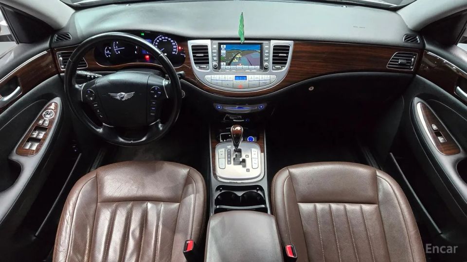 Hyundai Genesis
