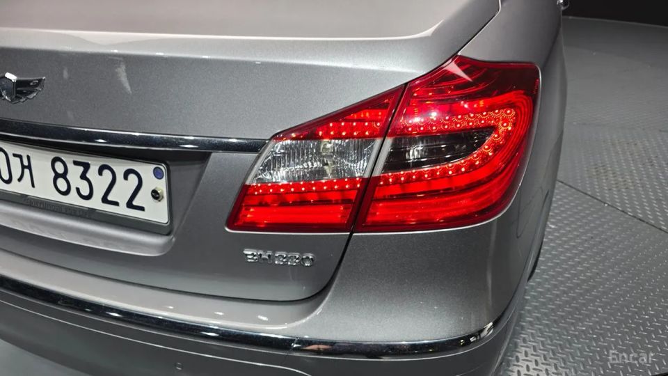 Hyundai Genesis