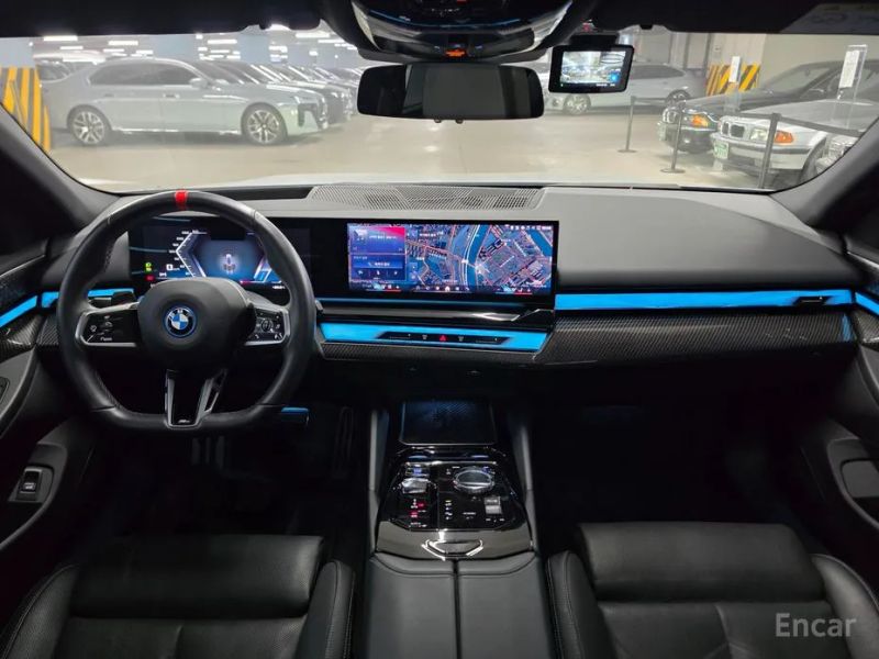 BMW i5