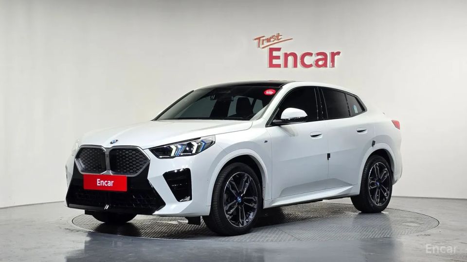BMW IX2