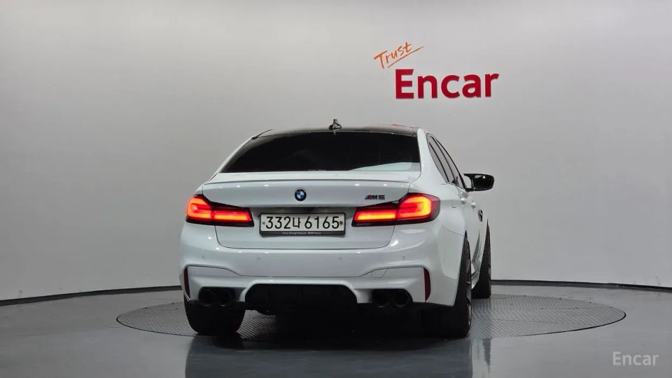 BMW M5