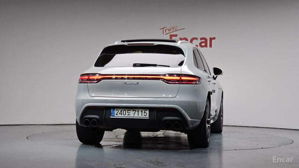 Porsche Macan