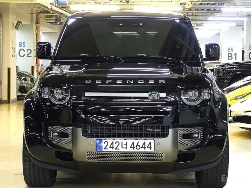 Land Rover Defender