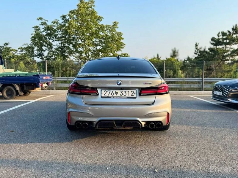 BMW M5
