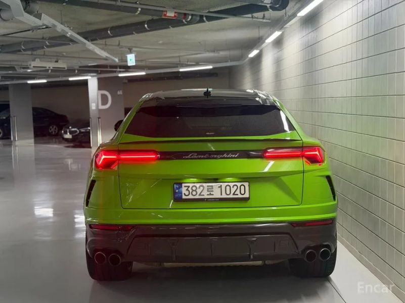 Lamborghini urus