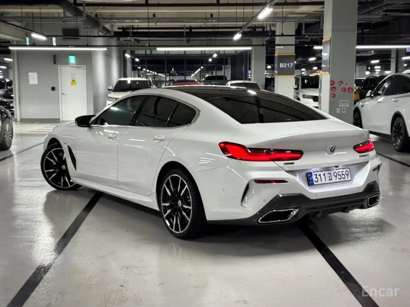 BMW 8-series